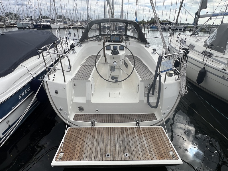 foto: 19 Bavaria Cruiser 32