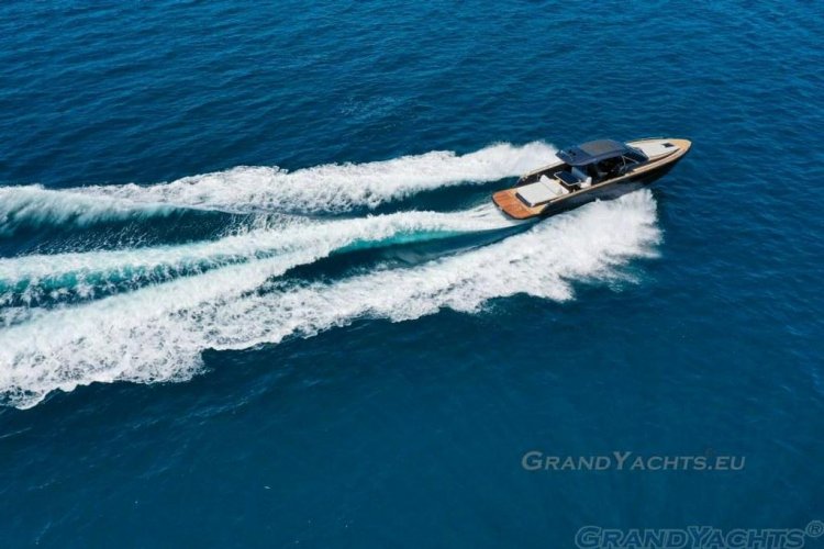 foto: 7 Focus Yachts forza 37