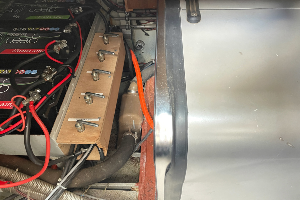 foto: 37 Hellingskip 1100 AK