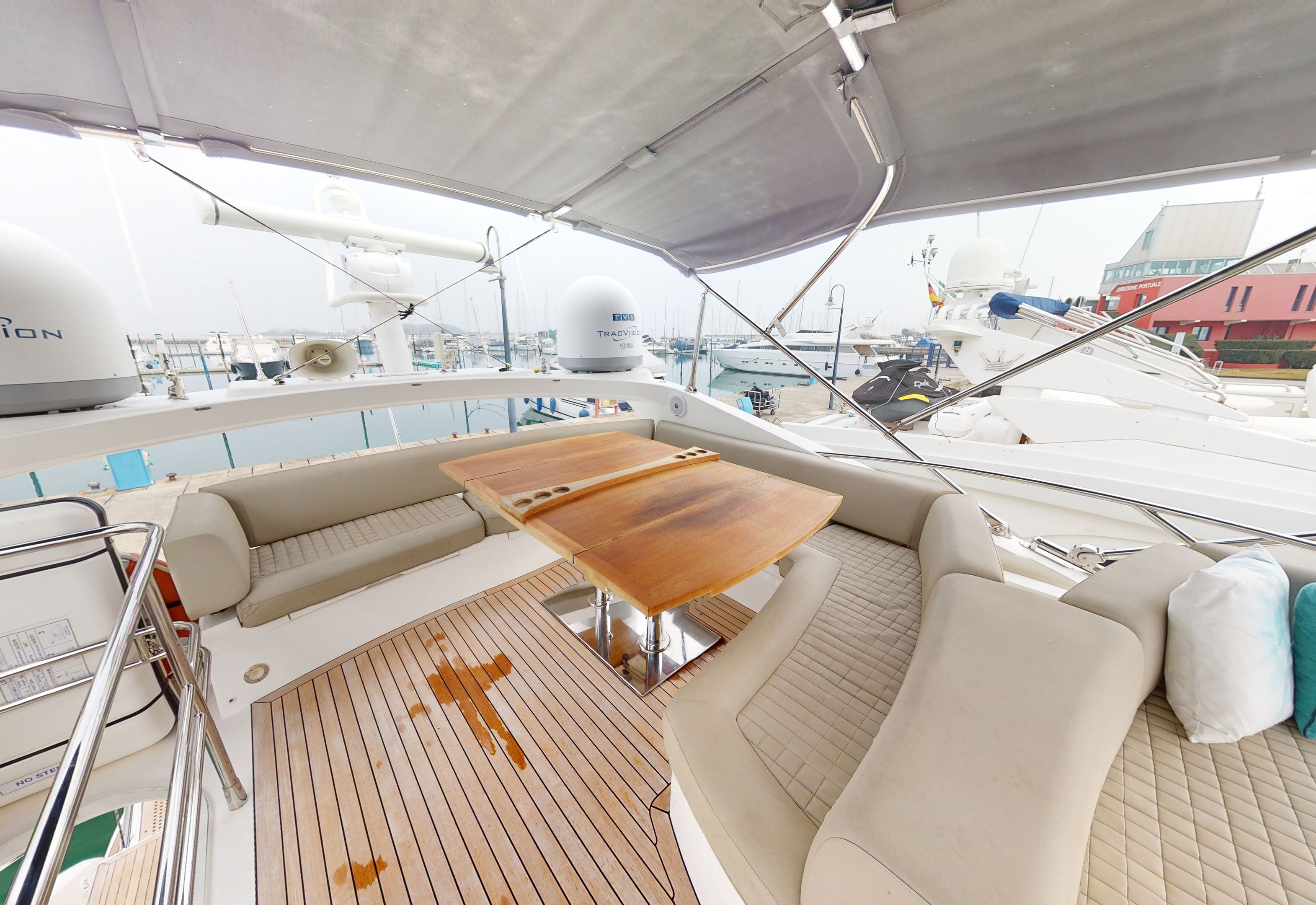 foto: 25 Sunseeker 65 Manhattan