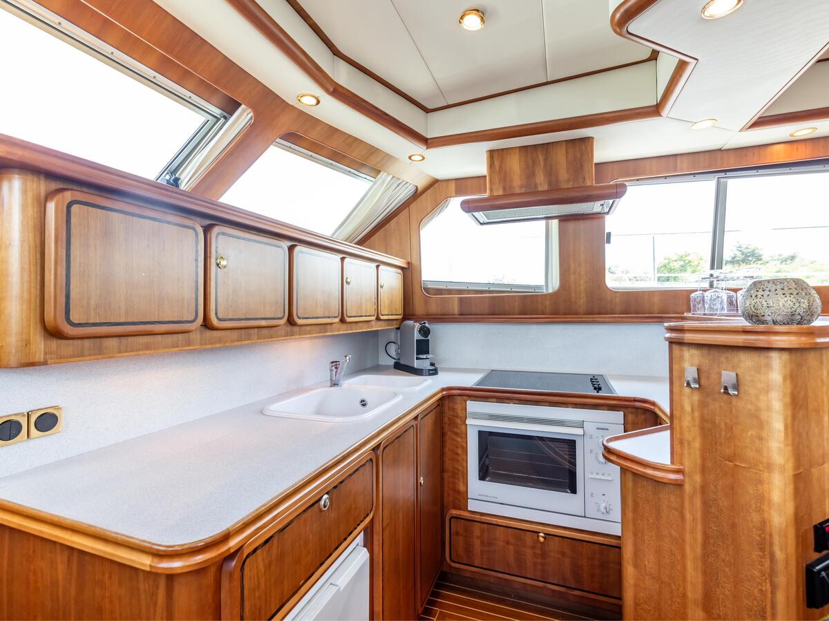 foto: 77 Linssen  Grand Sturdy 500 Variotop