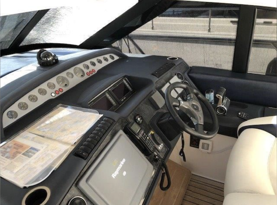 foto: 11 Princess V 58 HT