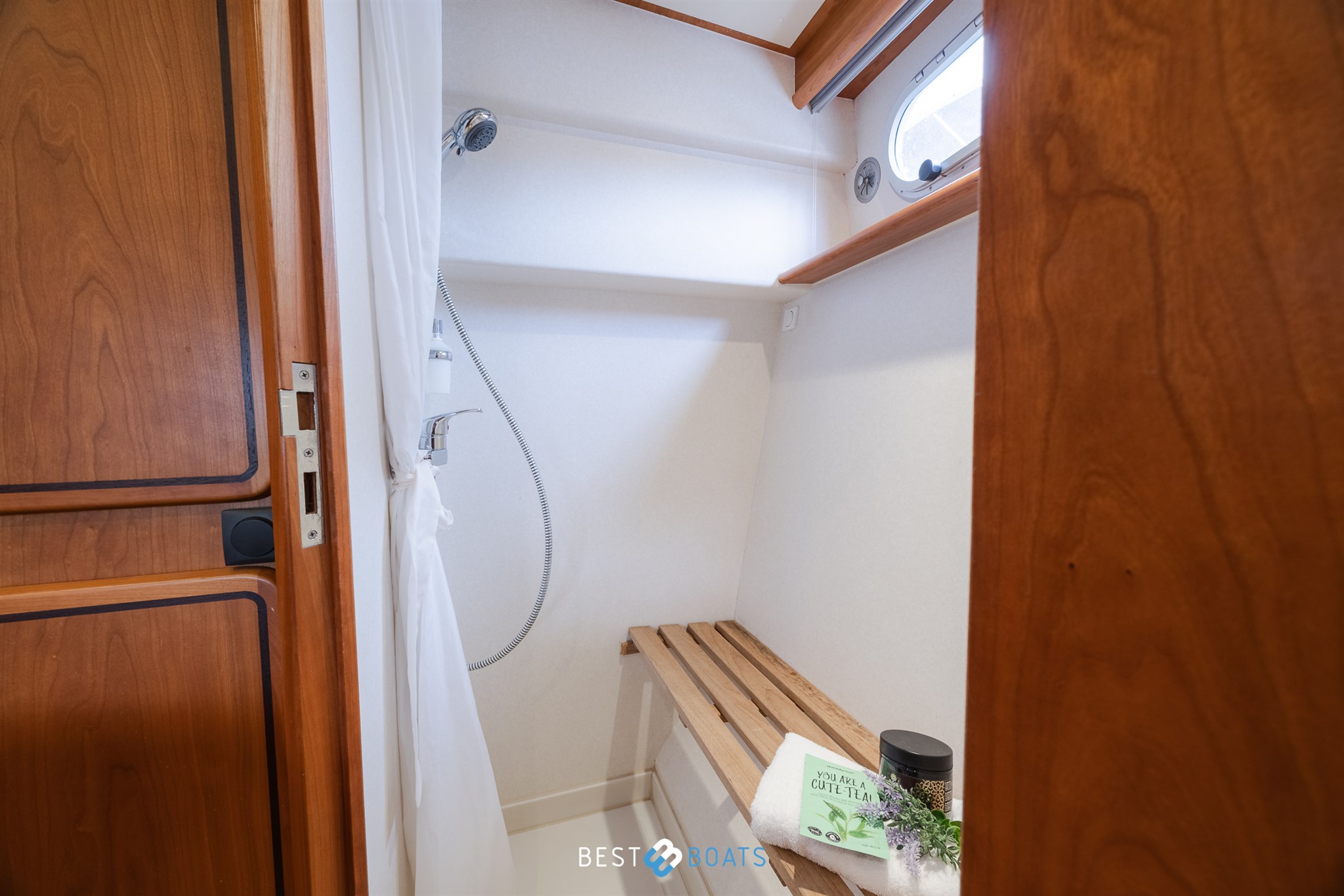 foto: 30 Linssen 430 AC AK MKII