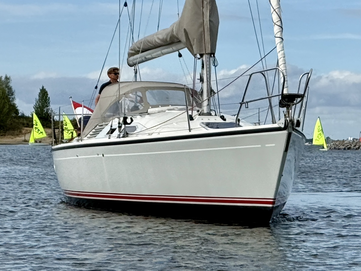 foto: 25 Dehler 37 cws 3-cabins