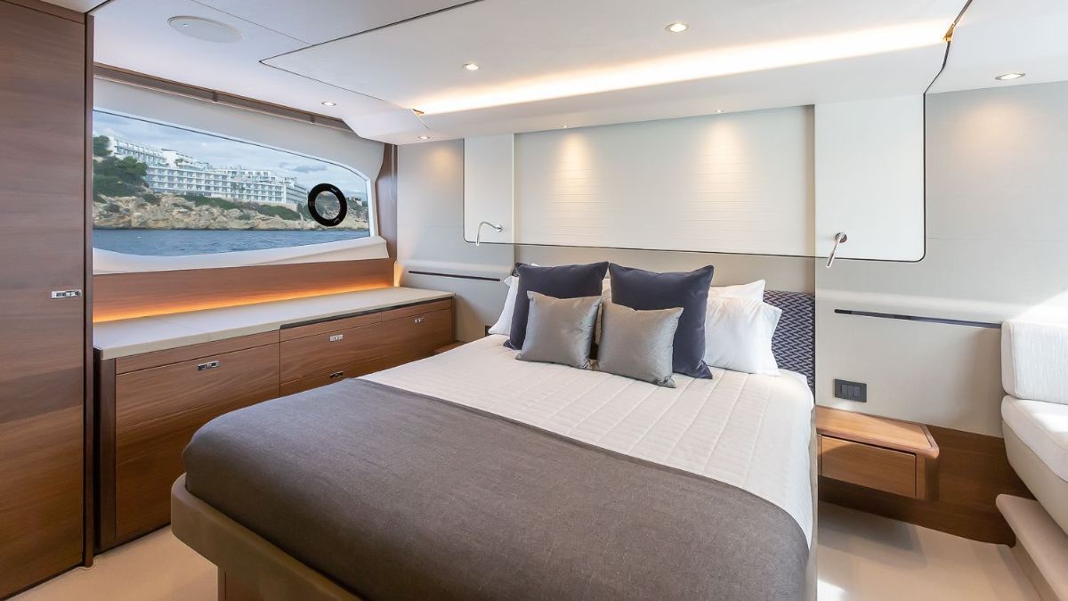 foto: 12 Princess F 62