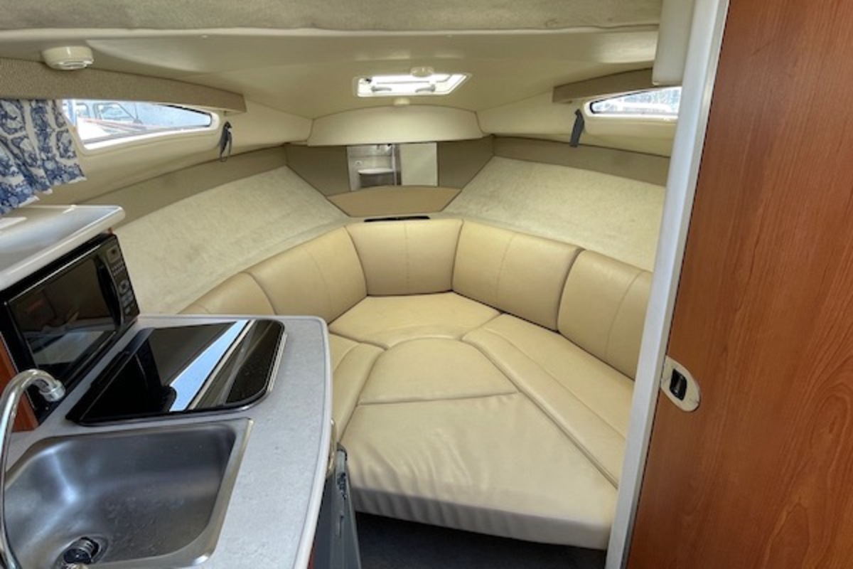 foto: 6 Bayliner 245 Ciera