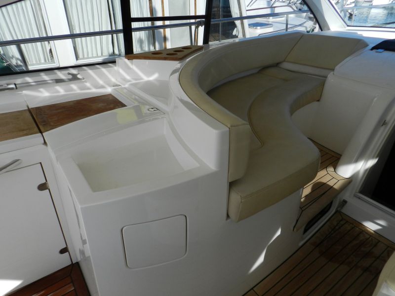 foto: 12 Fairline Targa 47 Gran Turismo