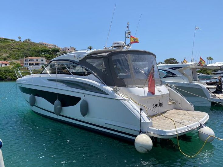 foto: 16 Princess V 40