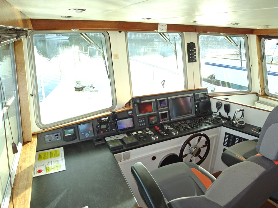 foto: 43 Trawlerjacht 48, zeegaand