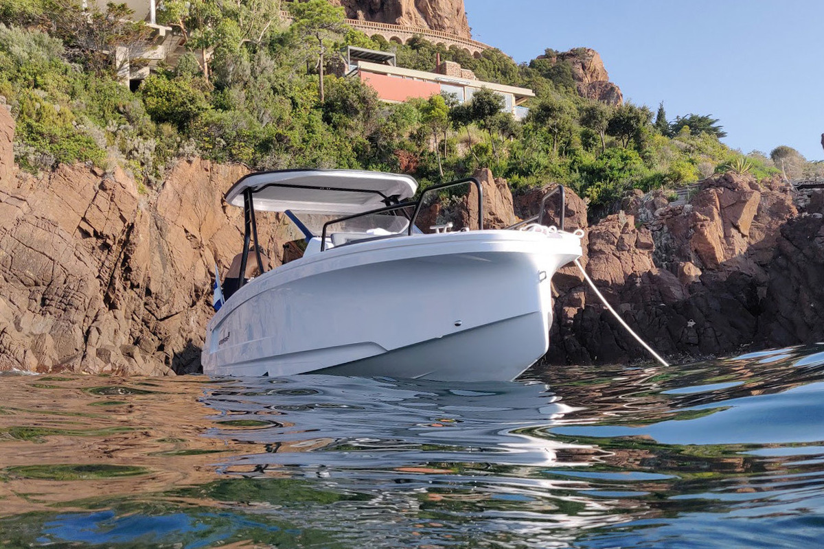 foto: 50 Axopar 25 Cross Bow & Cross Top