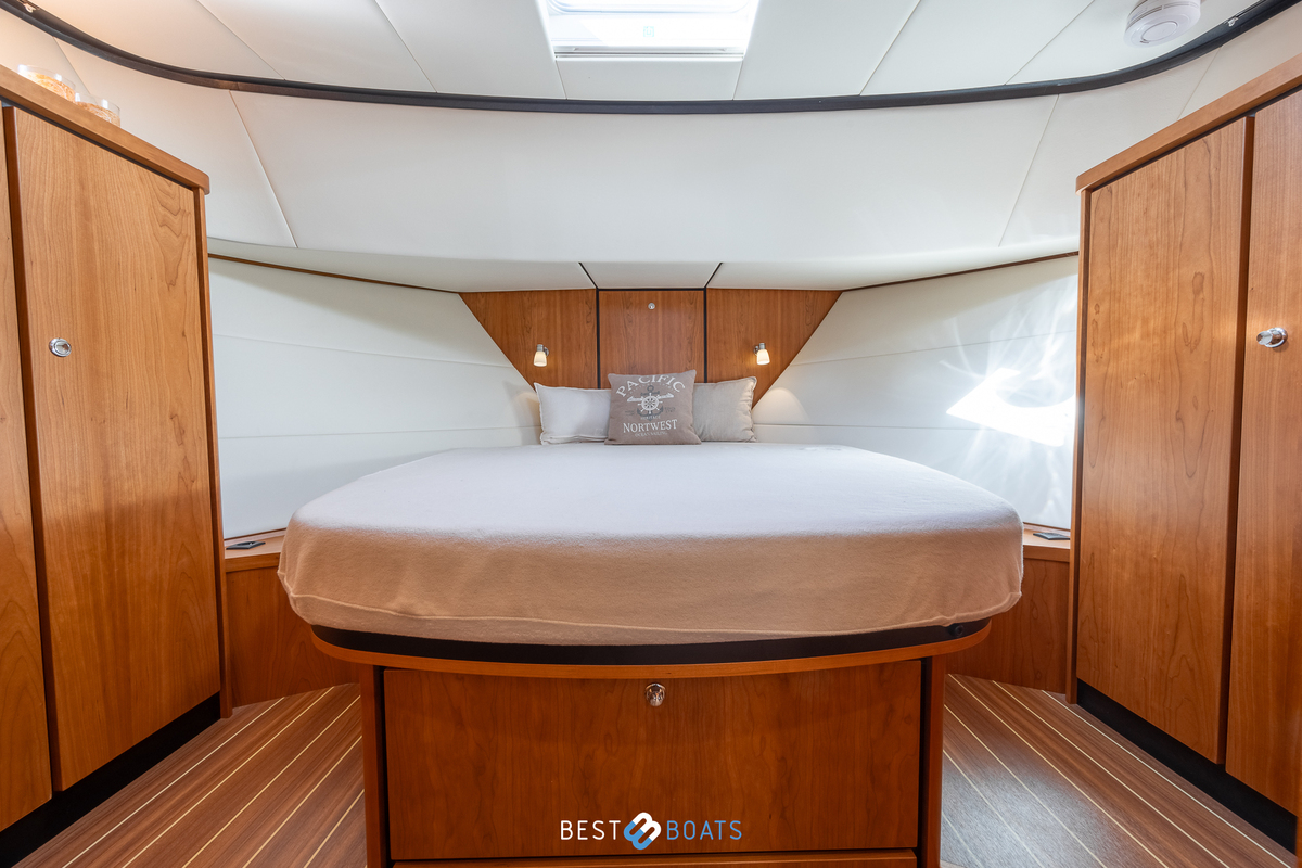 foto: 27 Linssen Grand Sturdy 40.0 Sedan