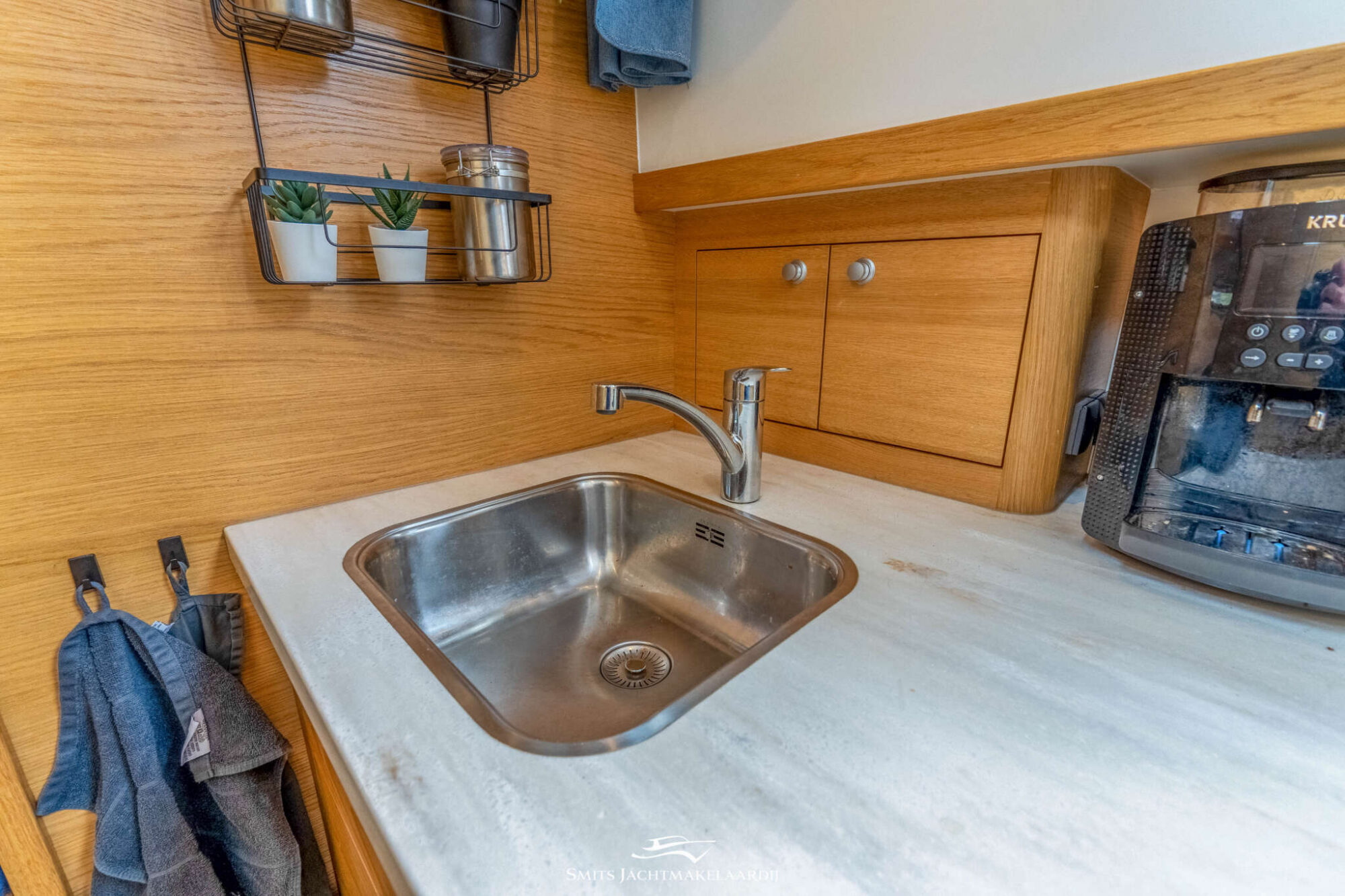 foto: 25 Vedette Vedette 33 Salon Comfort Line