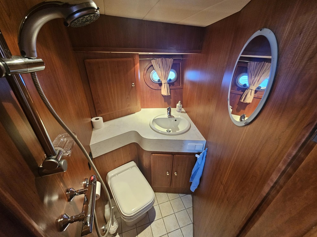 foto: 34 Pacific 155 Allure