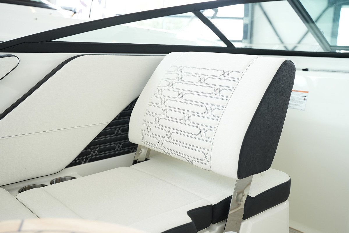 foto: 39 Sea Ray SPX 210 