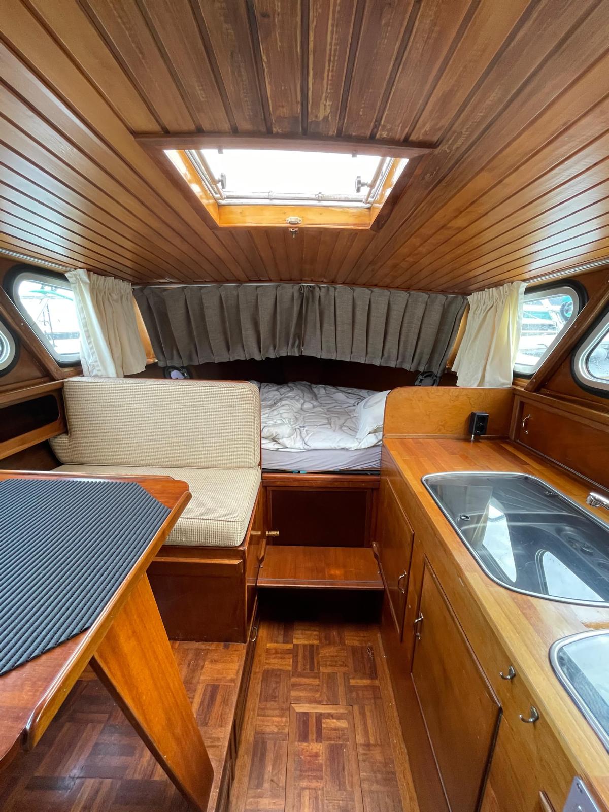 foto: 14 Beja Beja Kruiser Silverbird 8.45 OK