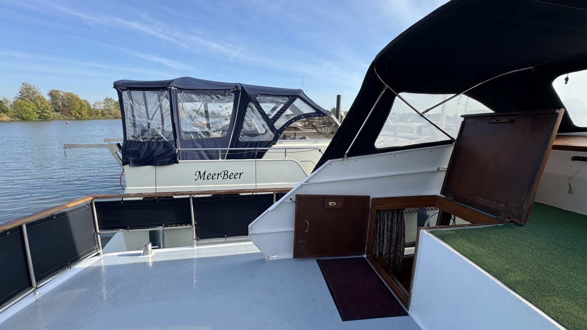 foto: 23 Valkkruiser Valkkruiser 11.00 Flybridge