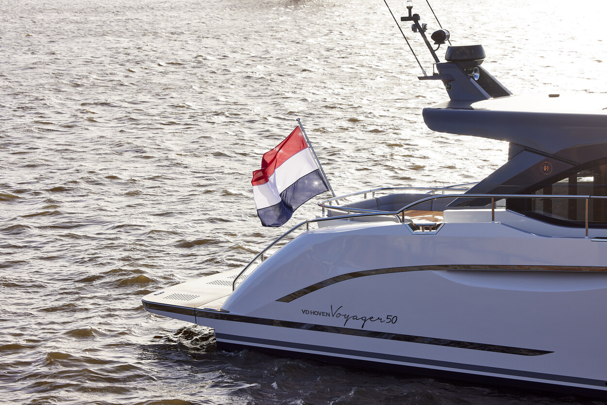 foto: 13 Van den Hoven Voyager 50