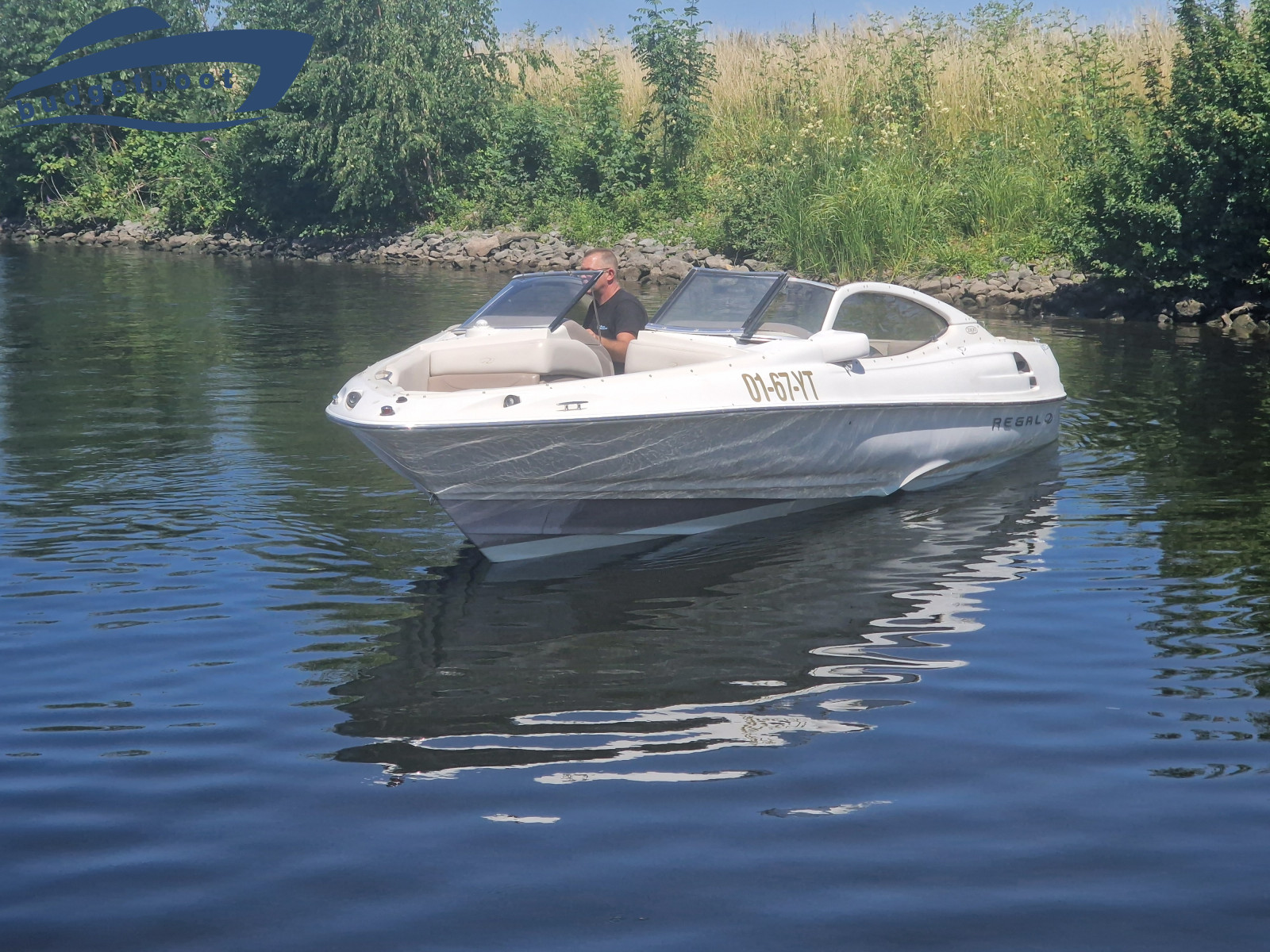 foto: 14 Regal  2100LSR