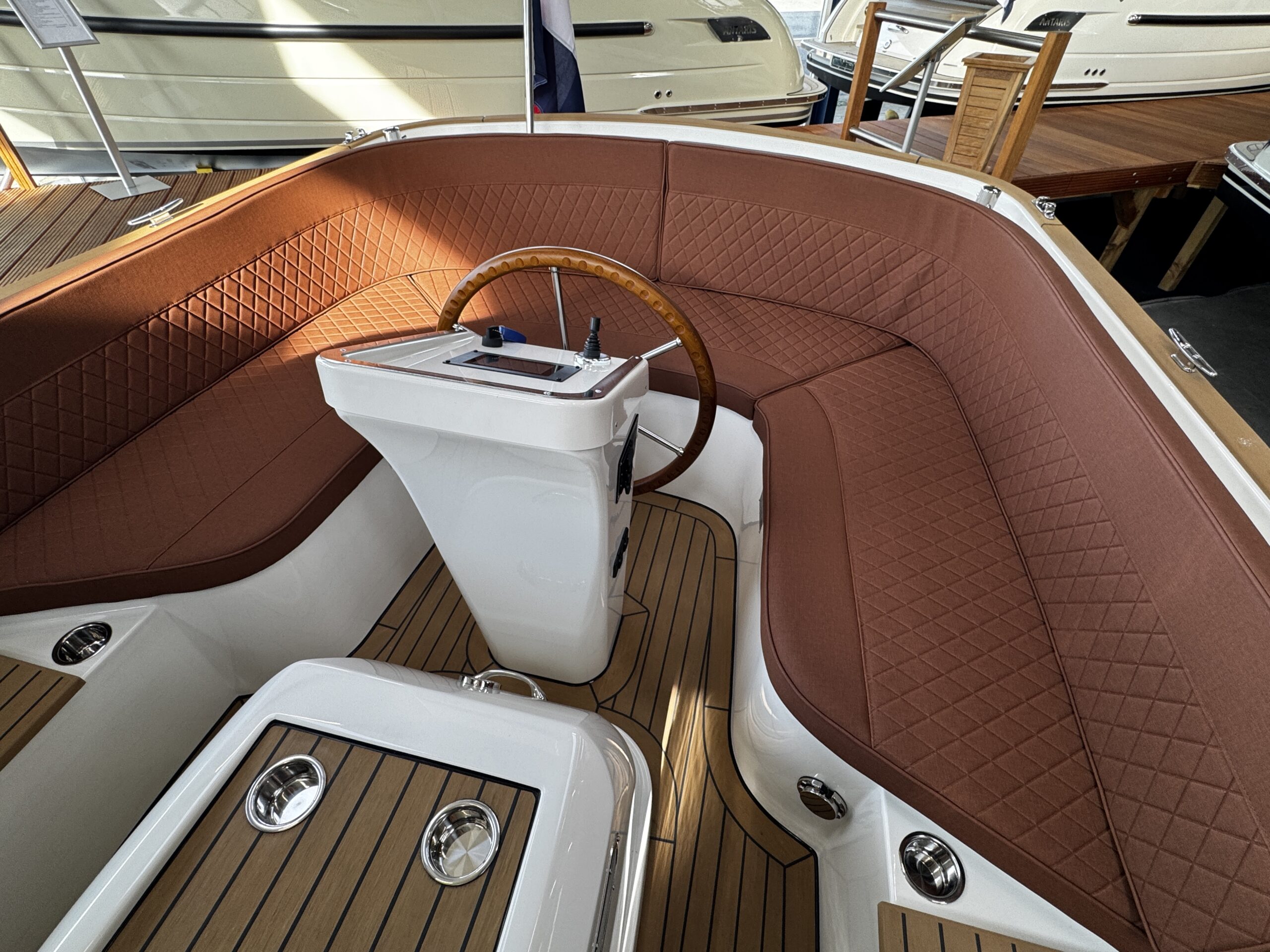 foto: 5 Antaris Fifty 5 Elektro