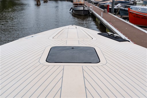 foto: 24 Vandutch 40