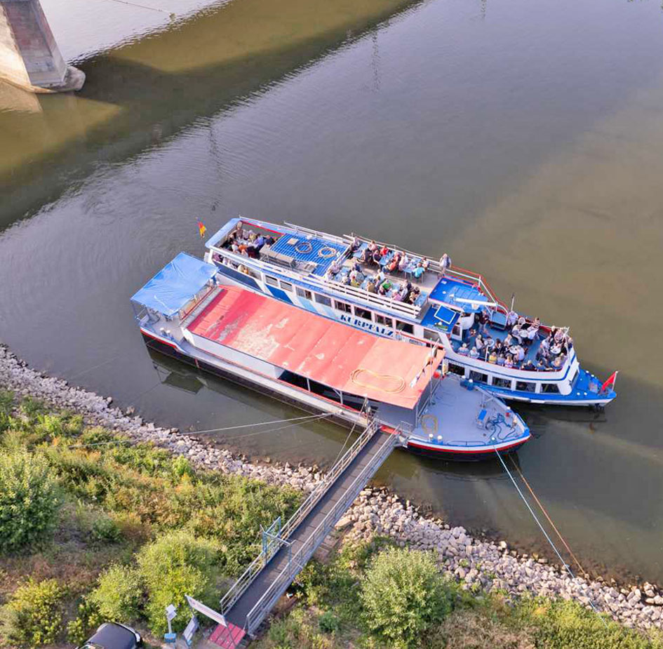 foto: 27 Dagpassagiersschip 221 pers, Rijn gecertificeerd