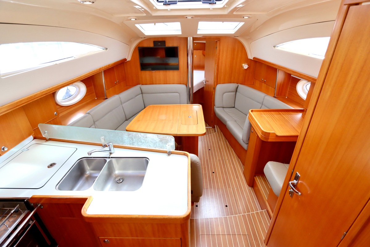 foto: 25 Elan 384 impression