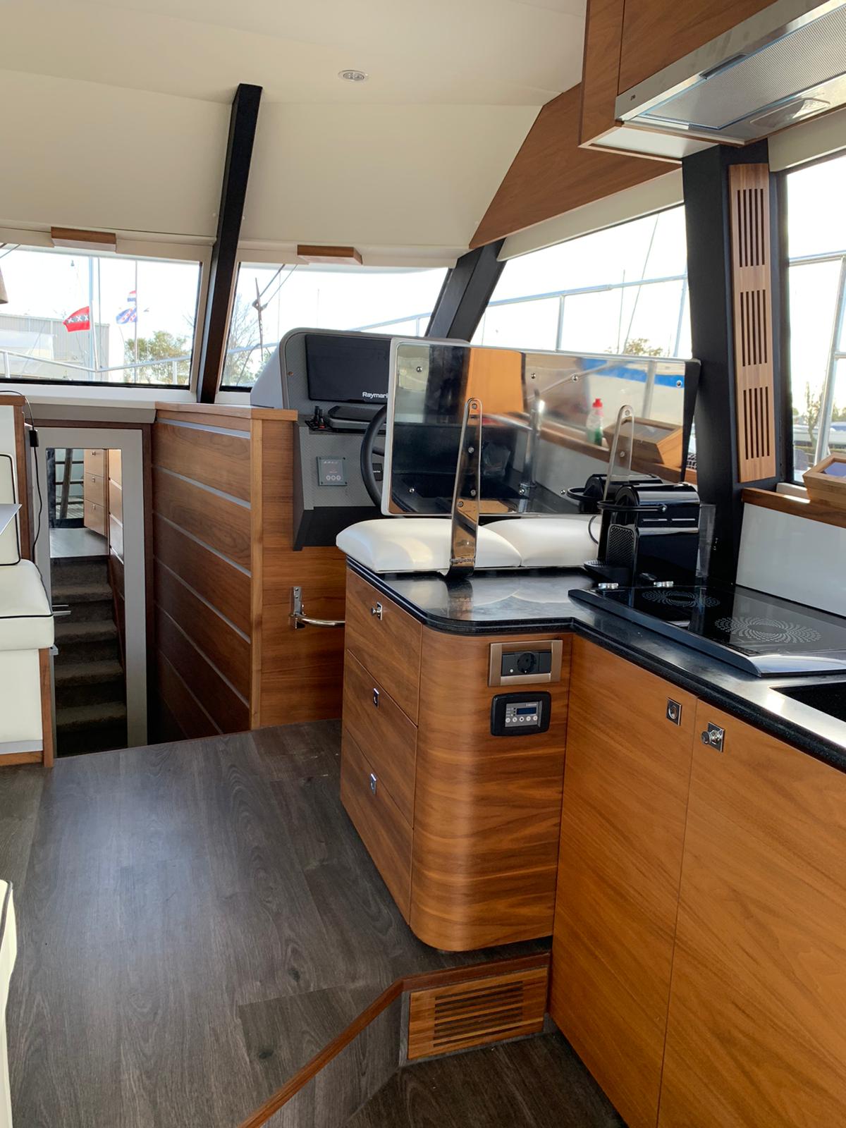 foto: 20 Van Der Heijden Hayden 430 Fly