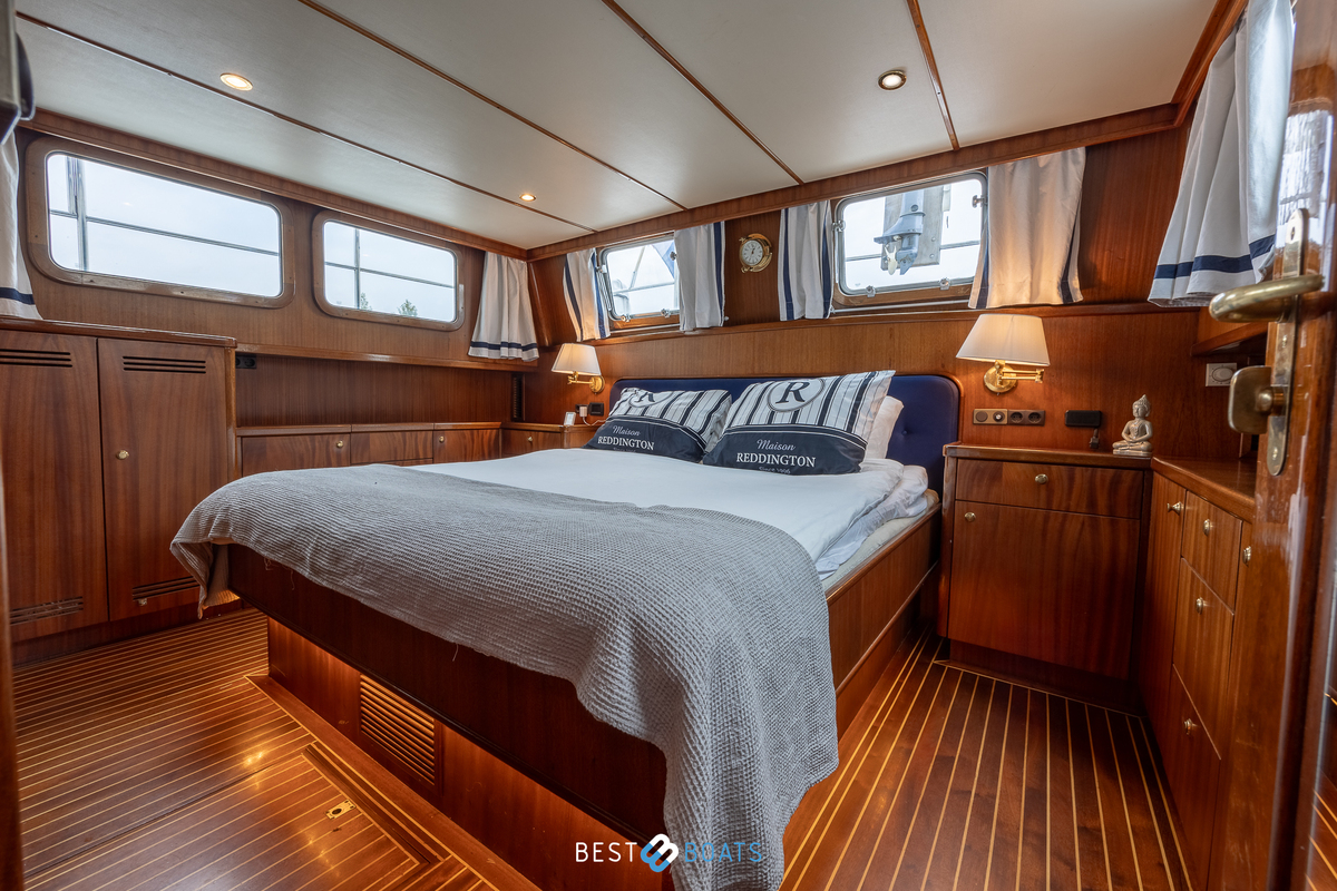 foto: 59 Tradewind 33