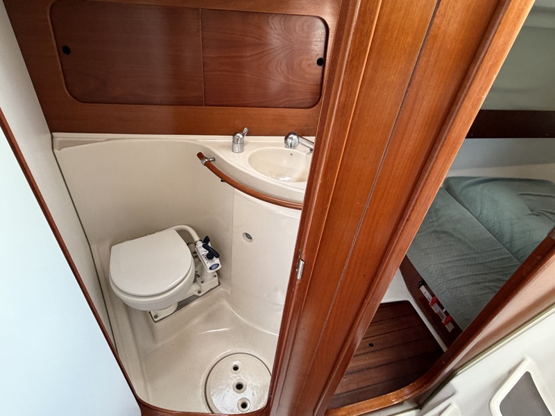 foto: 22 Beneteau Oceanis 321