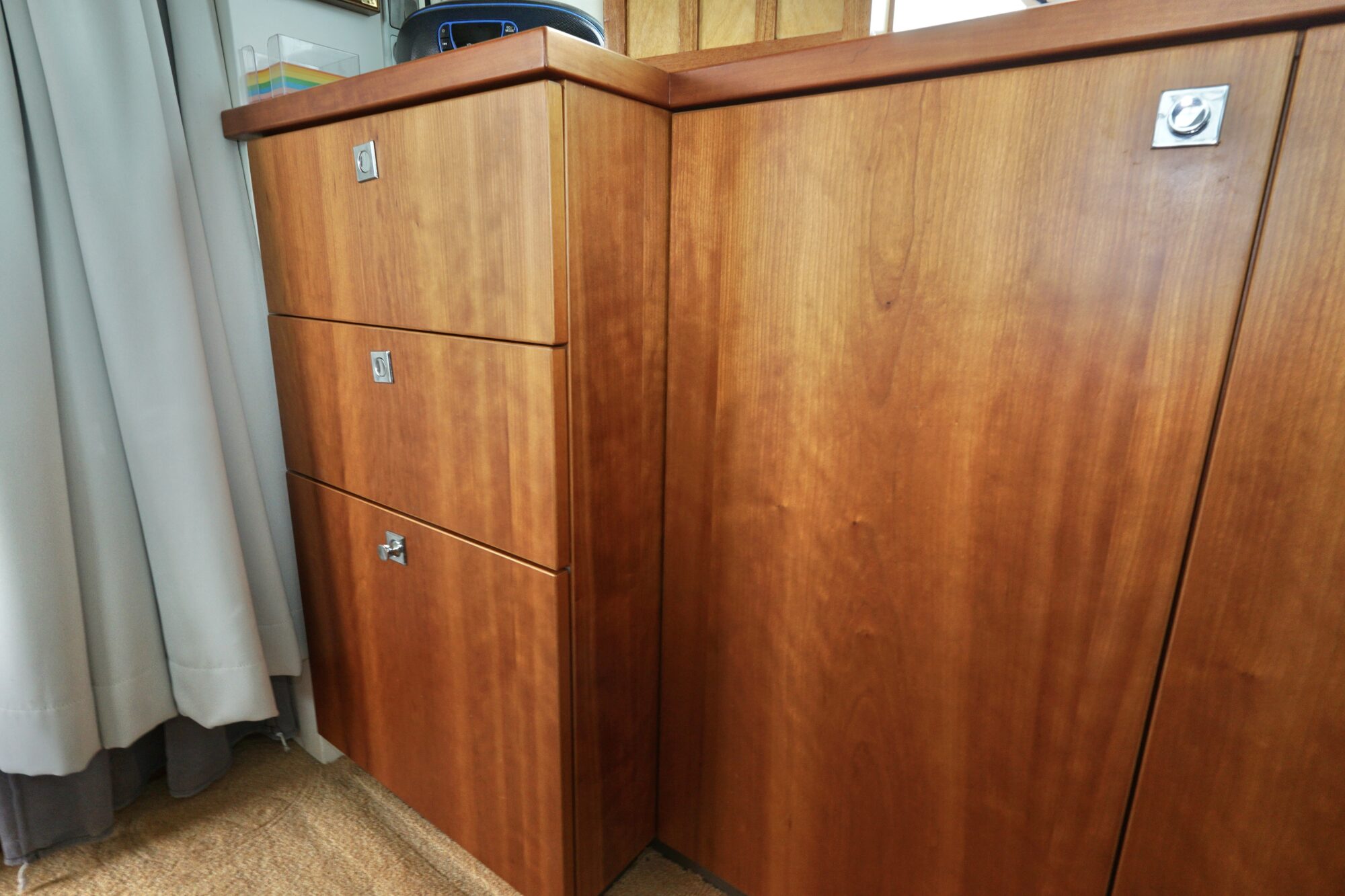 foto: 70 Serious Yachts Serious Yachts Gently Low Bridge 14.50 Sedan