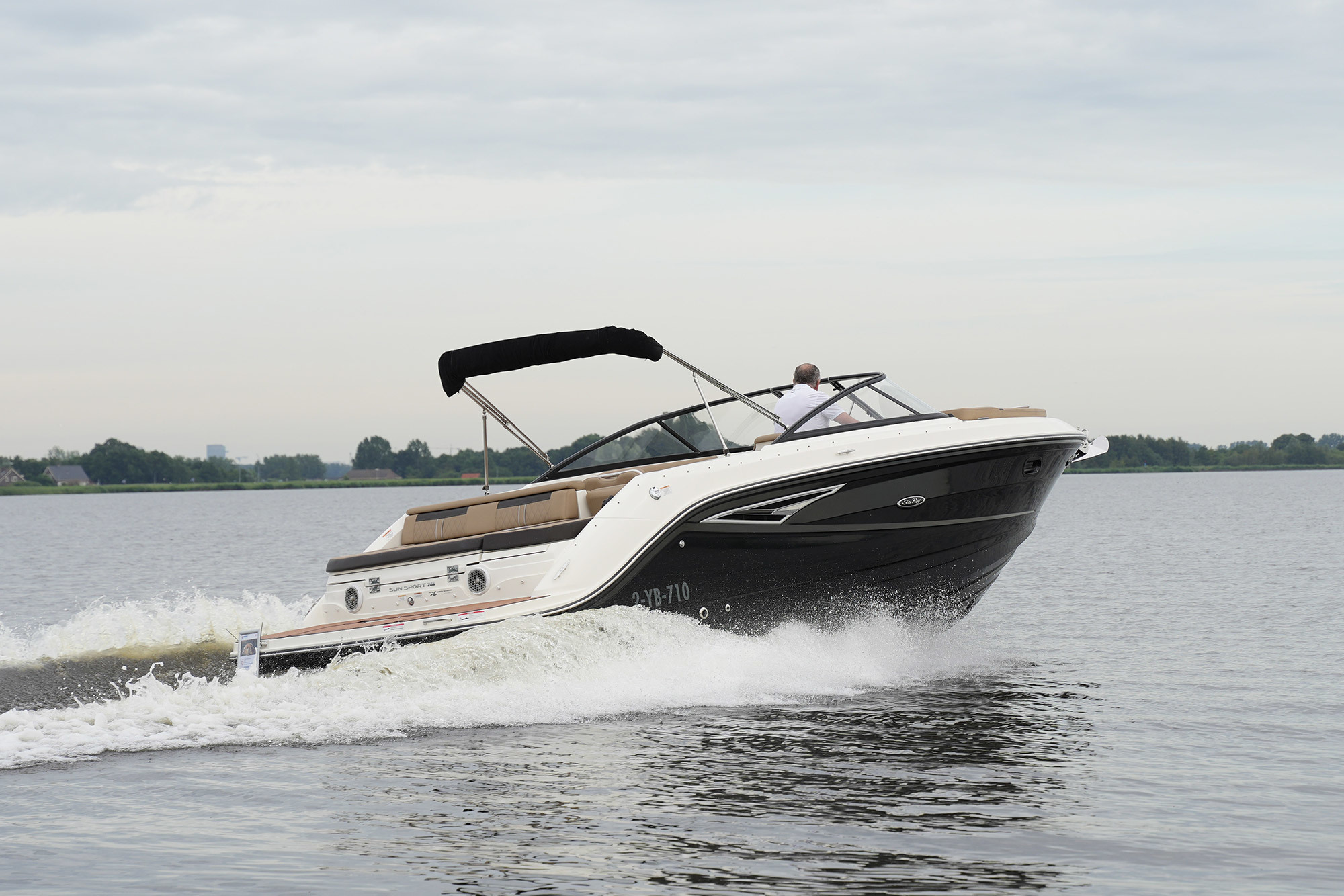 foto: 29 Sea Ray Sun Sport 250