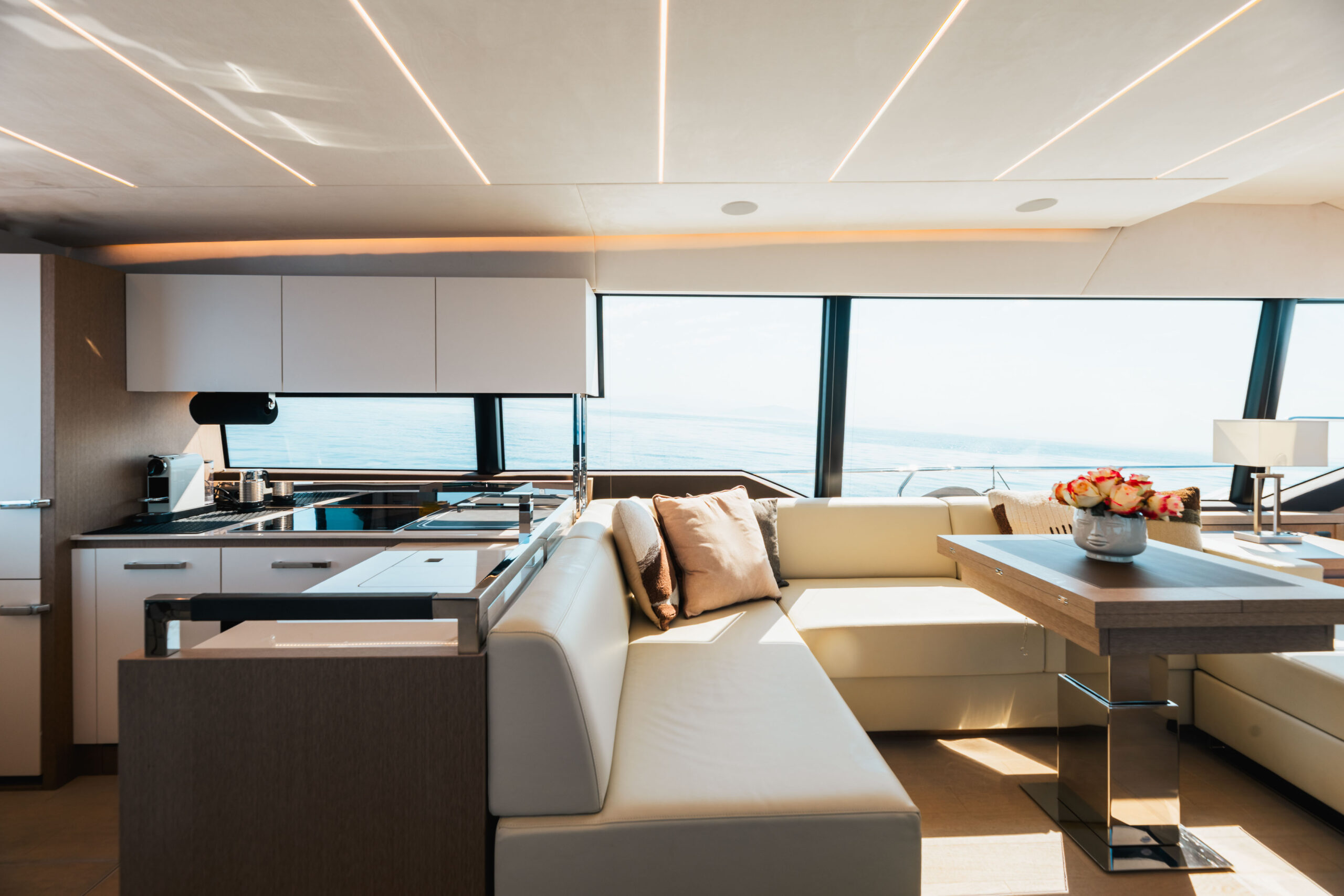 foto: 92 Prestige 690 flybridge