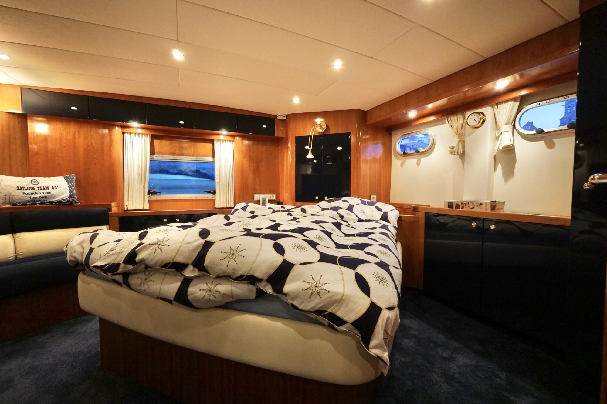 foto: 56 Van der Heijden Van der Heijden 17.00 Dynamic Deluxe VS