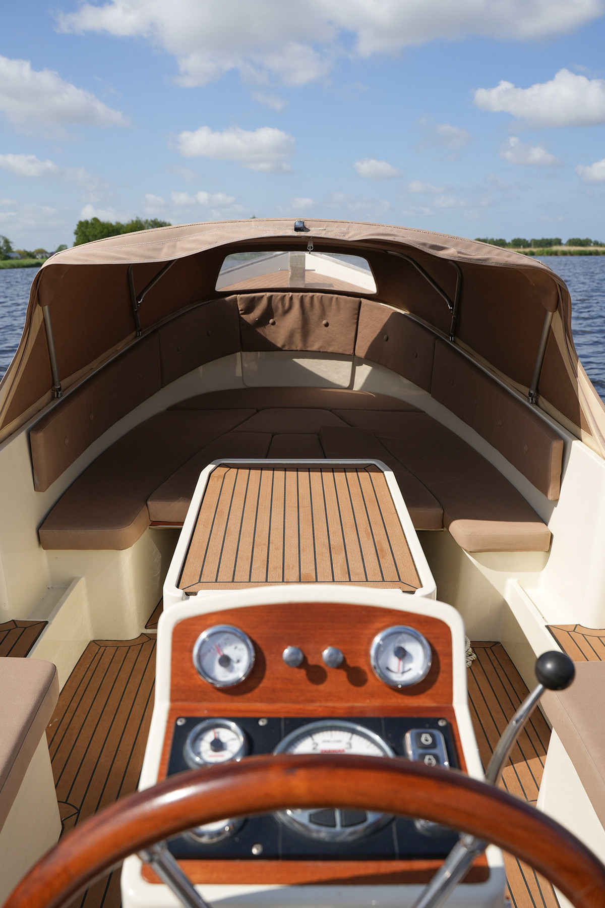 foto: 28 Van Wijk 621 PreTender