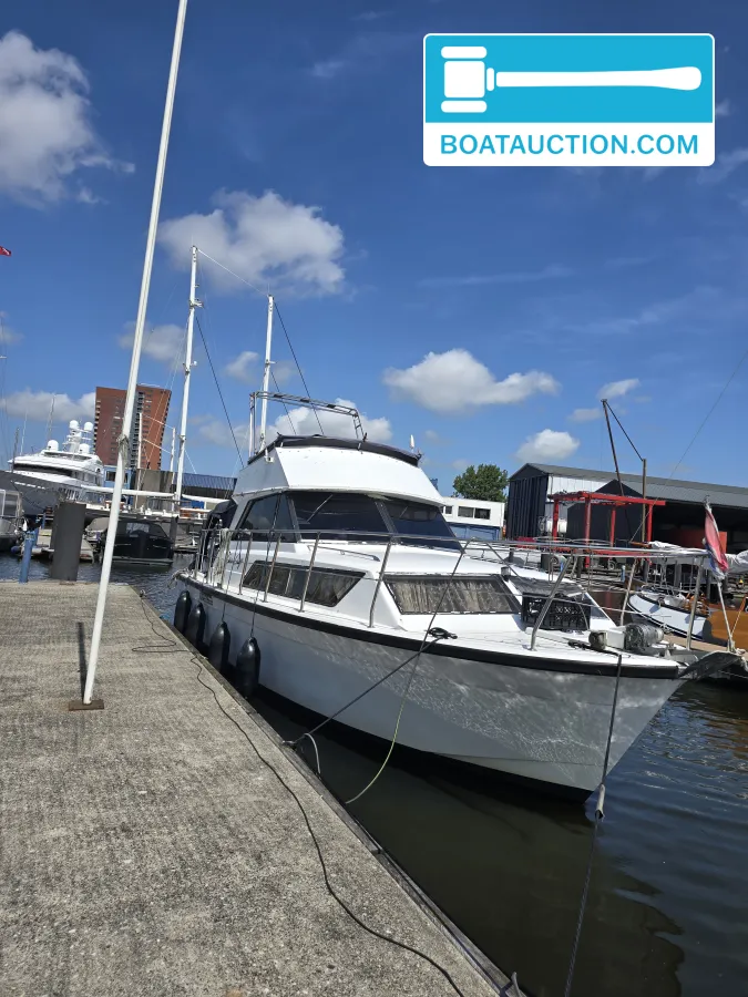 foto: 19 Chris Craft Commander 37
