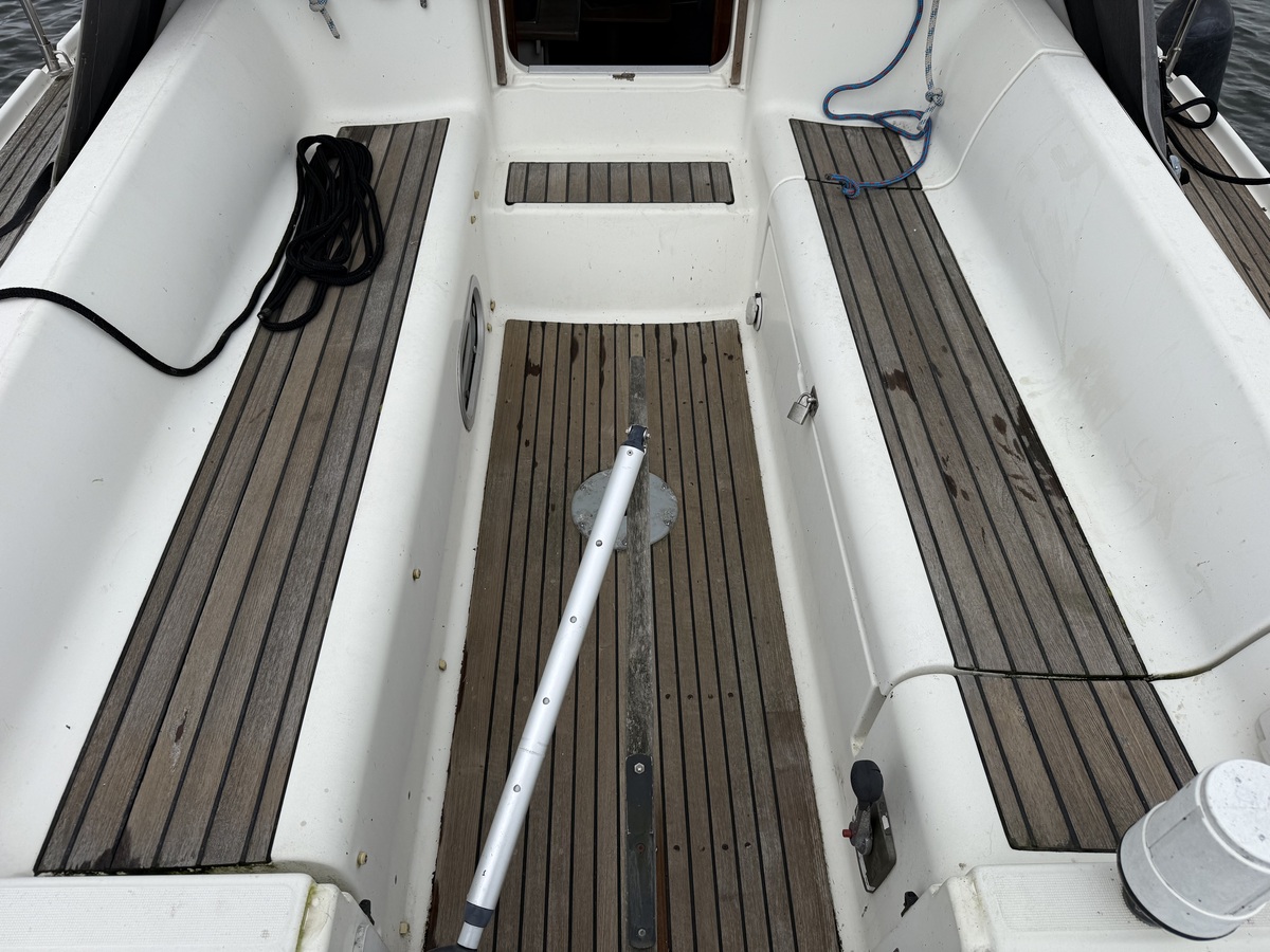 foto: 27 Jeanneau Sun Way 29