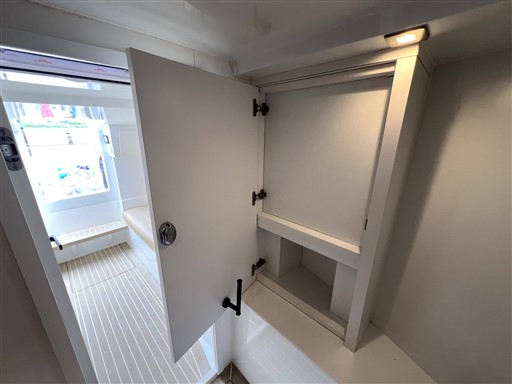 foto: 14 Vandutch 32 - Goldfinger