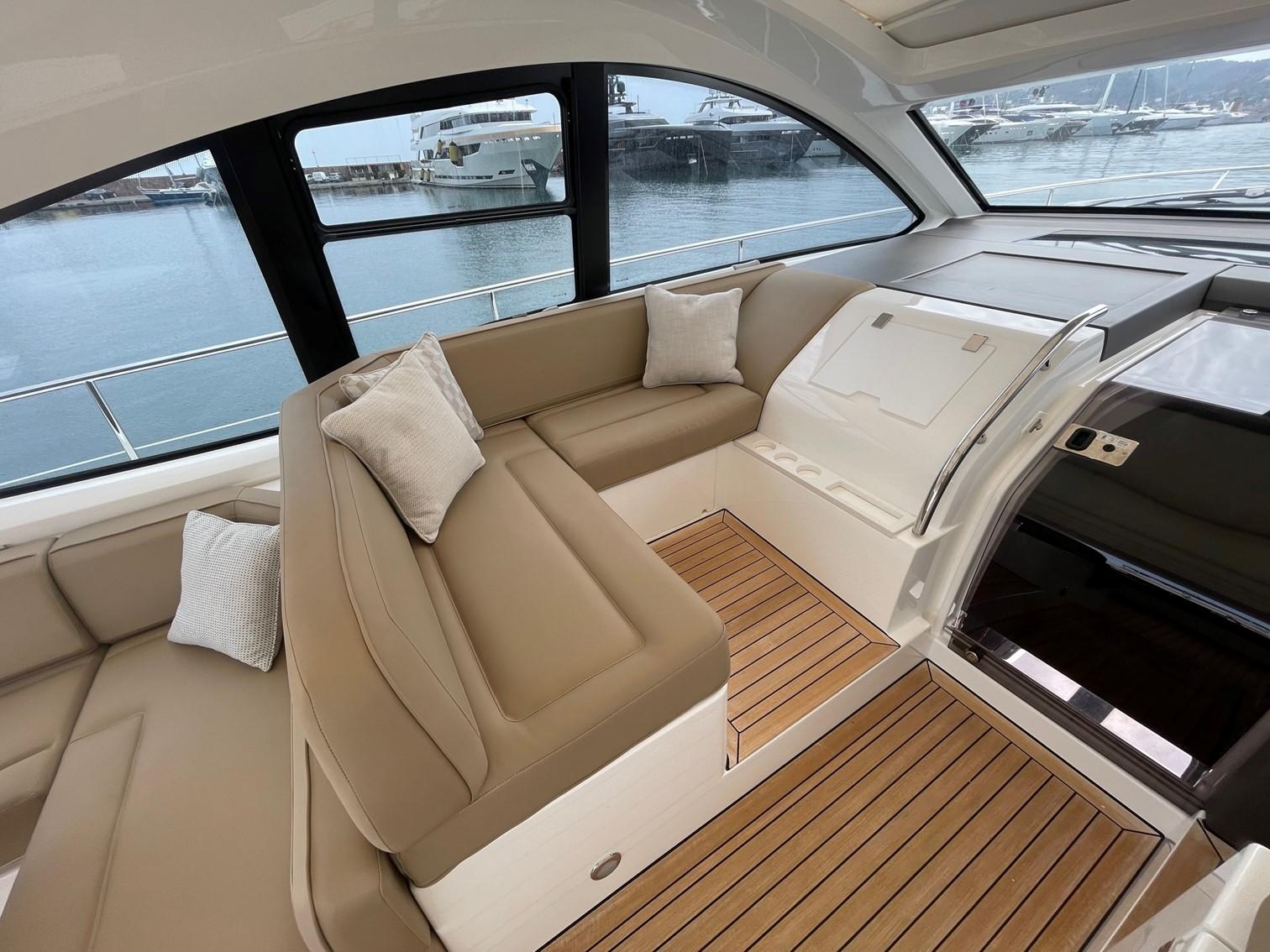 foto: 6 Fairline Targa 48 HT