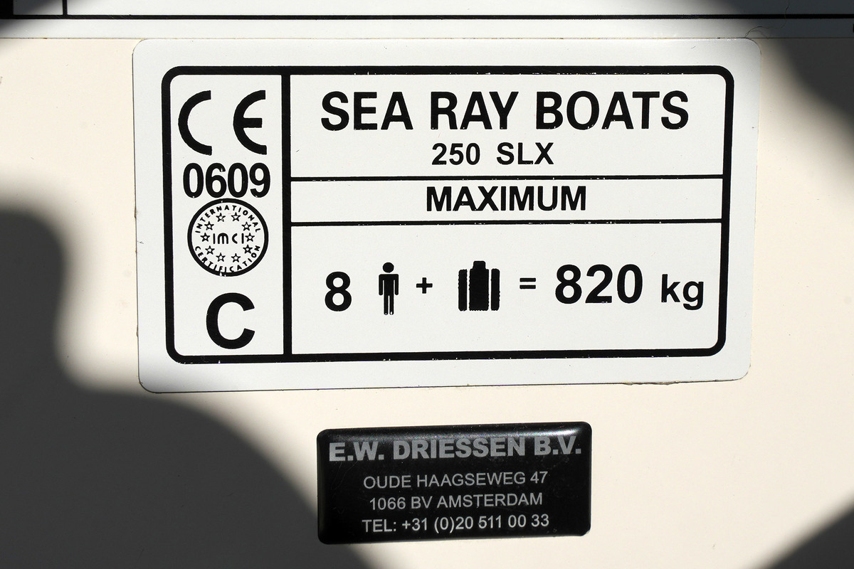 foto: 19 Sea Ray 250 SLX