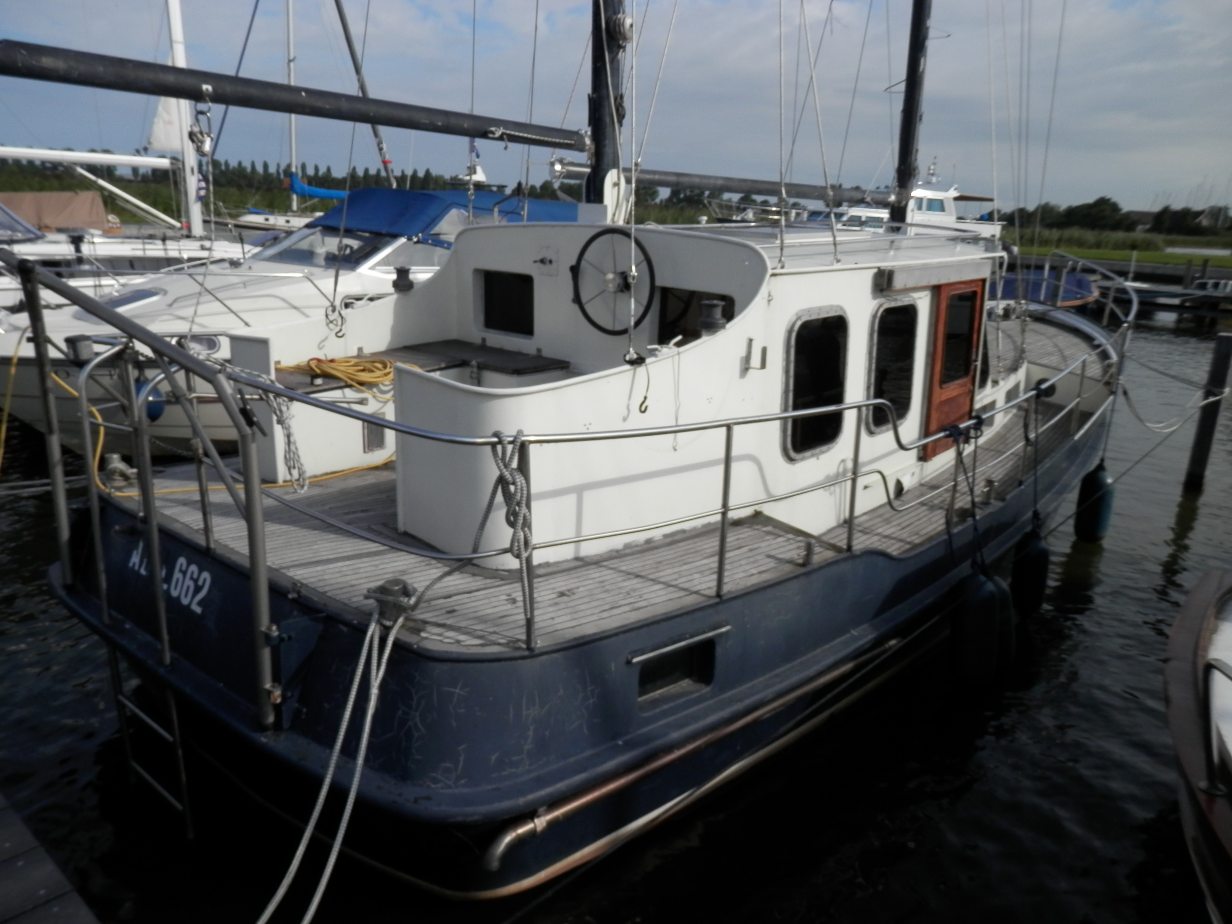 foto: 80 MOTORSAILER Kallipygos 10.00