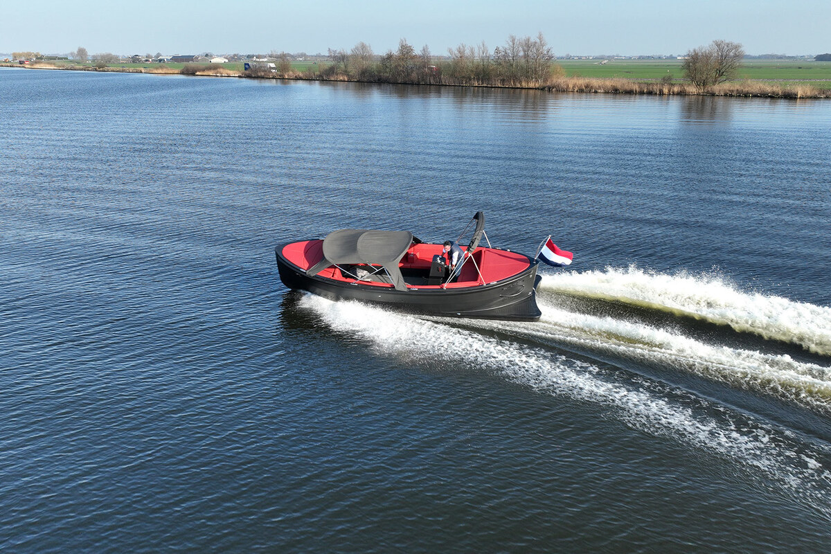 foto: 41 Triple X 800