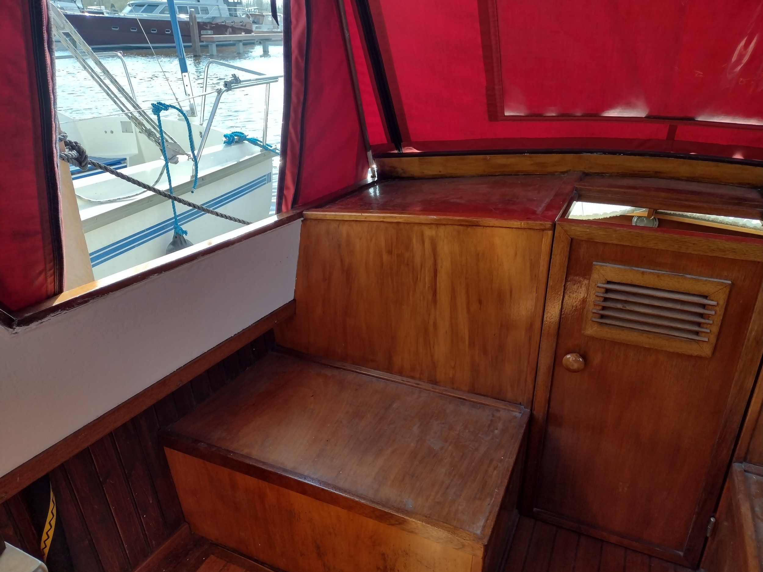 foto: 36 Boornkruiser 880 OK/AK