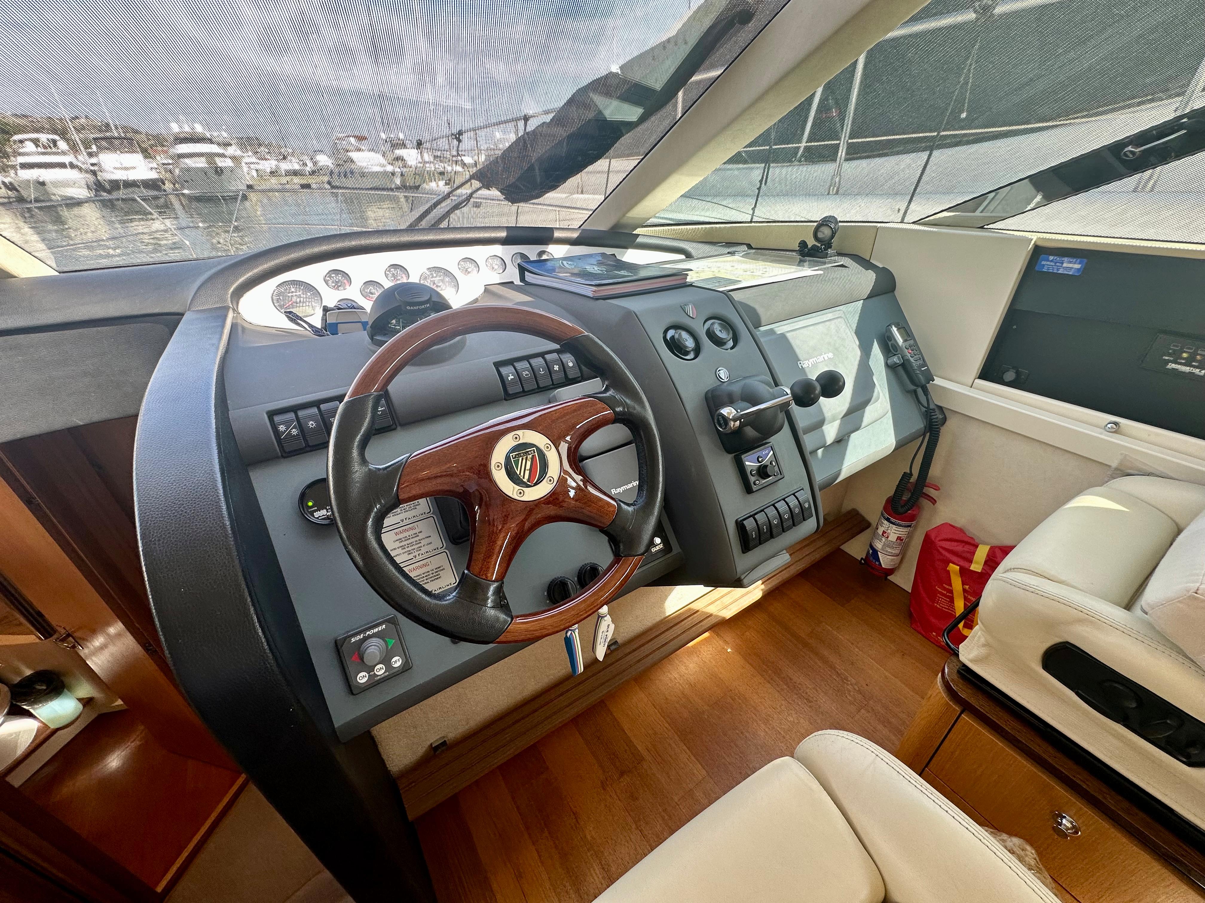 foto: 26 Fairline  Squadron 58