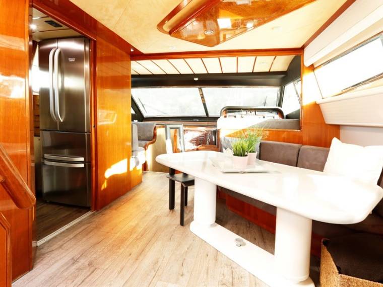 foto: 22 Ferretti 210 Fly