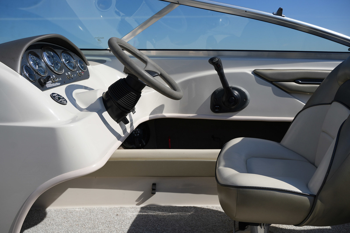 foto: 22 Sea Ray 200 Sport