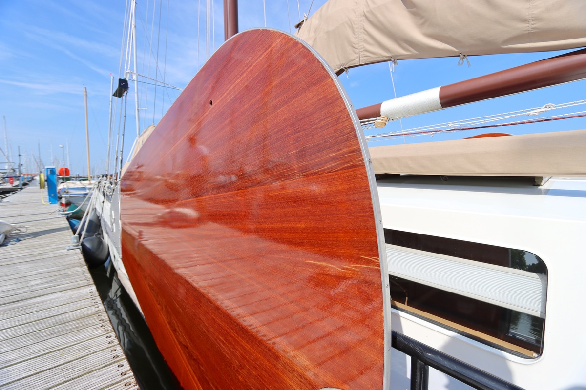 foto: 45 Tjalk Woonboot 