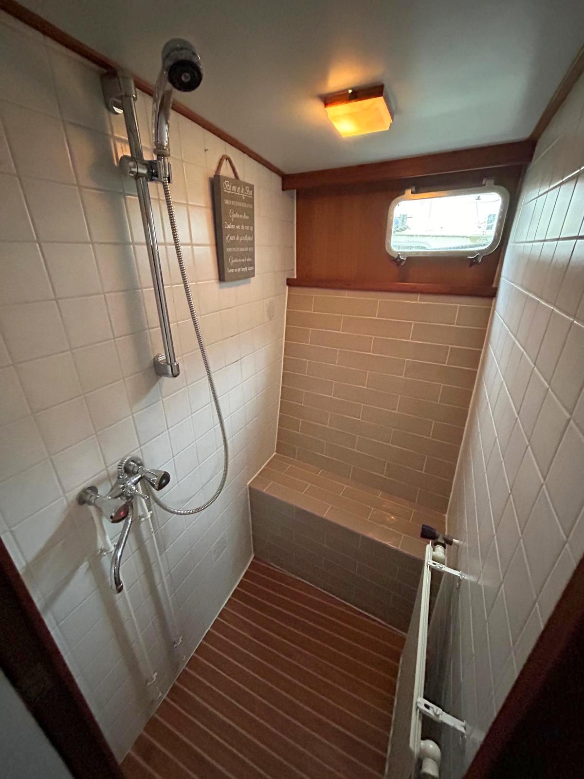 foto: 63 Monty Bank Monty Bank Kotter 41 AK Cabrio