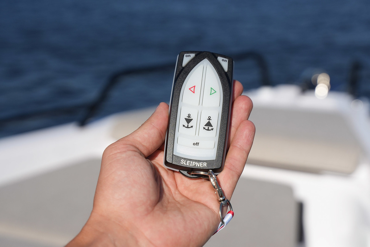 foto: 72 Axopar  37 XC Cross Cabin Mediterrana Edition