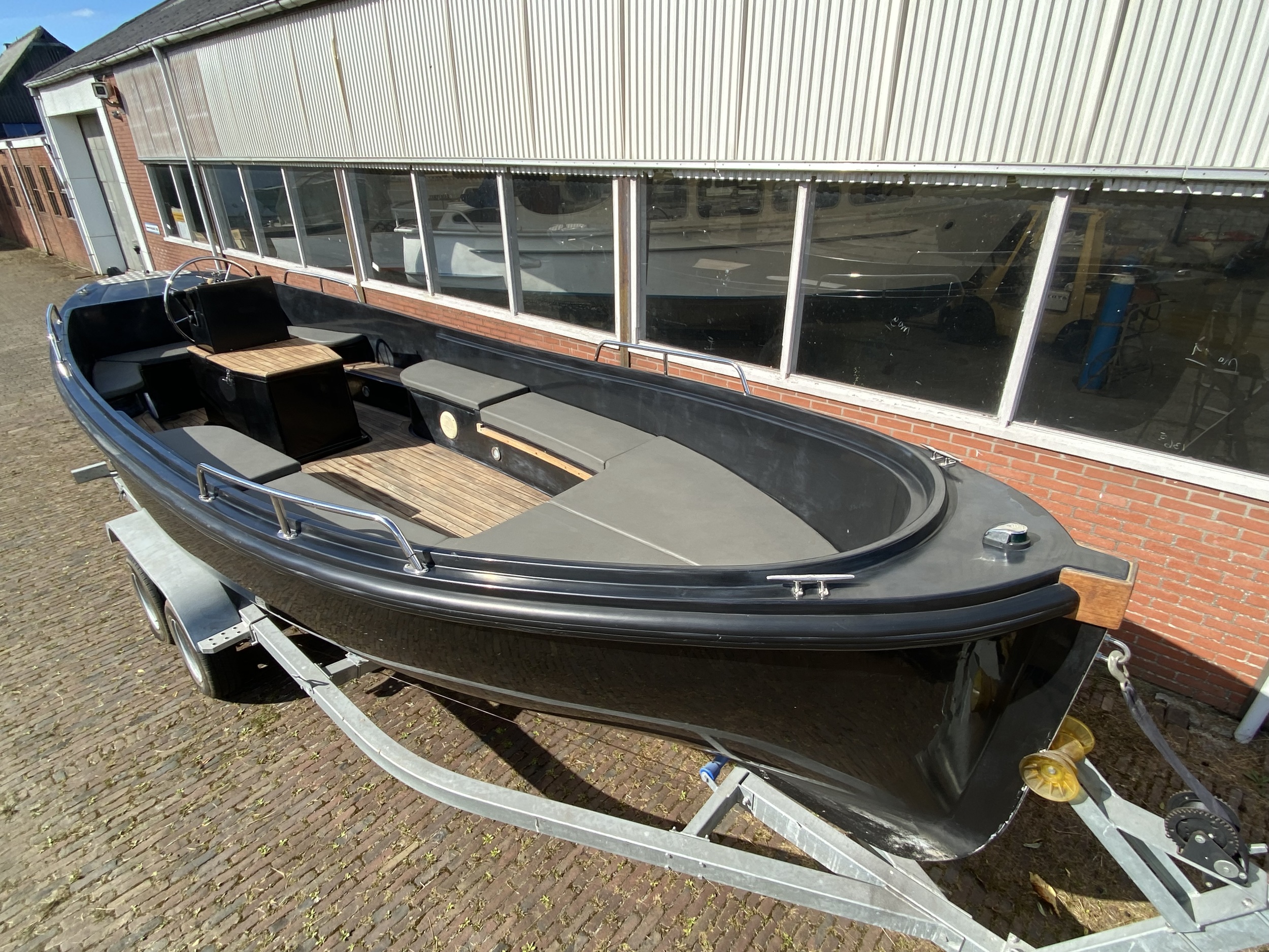 foto: 24 Pleasure Cruise 700