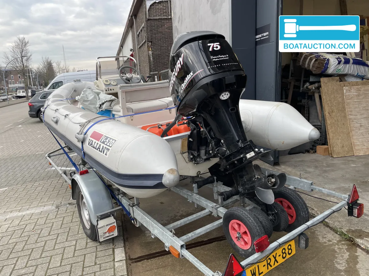 foto: 6 Valiant Vanguard 520